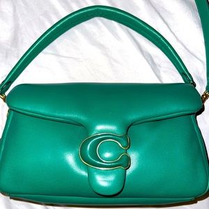 Authentic Coach pillow tabby bag in great condition